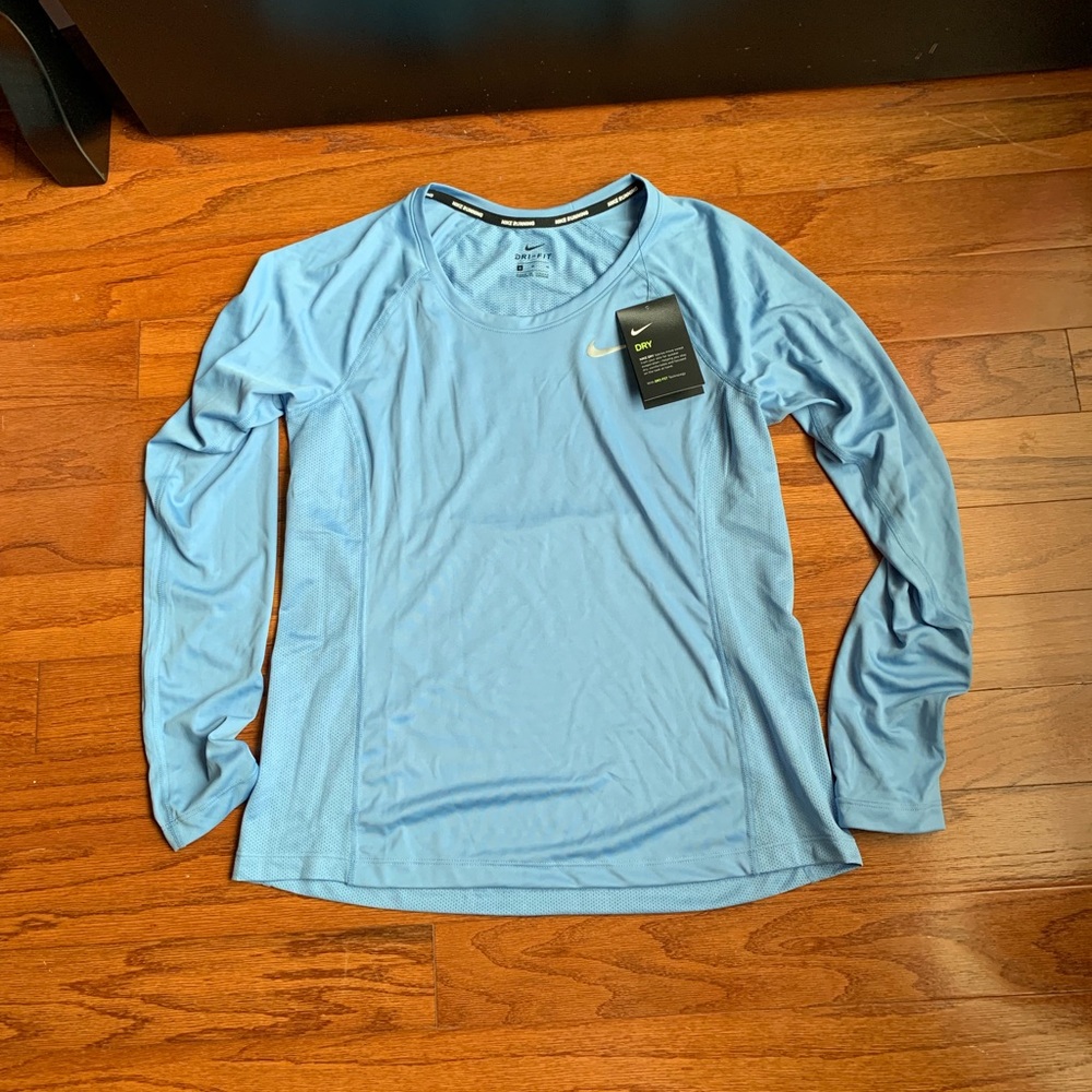 BNWT Nike Dri Fit long sleeve shirt